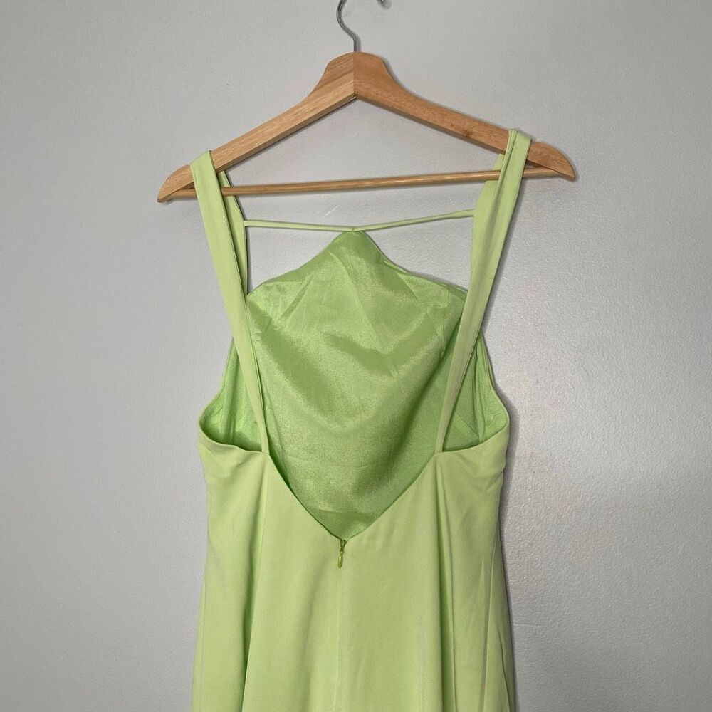 Yellow the Label Remington Dress in Pea Green - Picture 10 of 11